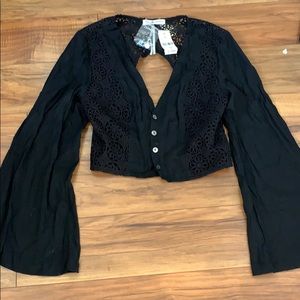 Black bell long sleeve crop shirt